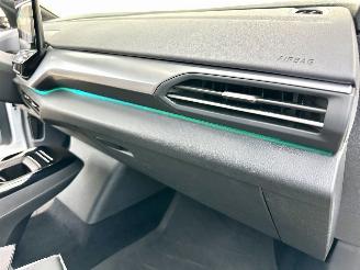 Volkswagen ID.4 77kWh 204pk aut First Edition - nap - 20 inch - navi - keyless - sfeerverl - cam - front + line assist - trekh picture 59