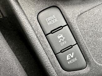 Toyota Yaris 1.5 Hybrid 115 automaat First Edition - nap - facelift - navi - camera - keyless - front + line assist - rijdbaar picture 38