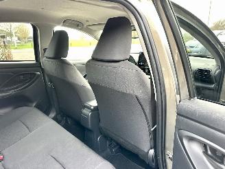 Toyota Yaris 1.5 Hybrid 115 automaat First Edition - nap - facelift - navi - camera - keyless - front + line assist - rijdbaar picture 57