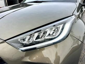 Toyota Yaris 1.5 Hybrid 115 automaat First Edition - nap - facelift - navi - camera - keyless - front + line assist - rijdbaar picture 99