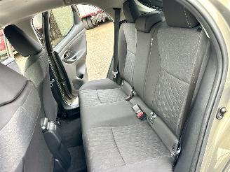 Toyota Yaris 1.5 Hybrid 115 automaat First Edition - nap - facelift - navi - camera - keyless - front + line assist - rijdbaar picture 20