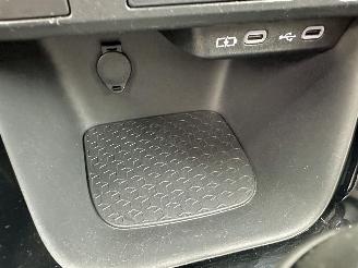 Toyota Yaris 1.5 Hybrid 115 automaat First Edition - nap - facelift - navi - camera - keyless - front + line assist - rijdbaar picture 40