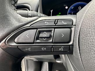 Toyota Yaris 1.5 Hybrid 115 automaat First Edition - nap - facelift - navi - camera - keyless - front + line assist - rijdbaar picture 37