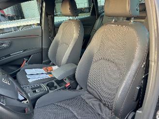 Seat Leon ST 1.5 TSI 150pk 7-traps aut + f1 FR - nap - nav - cam - keyless - sfeerverl - virtual - front + line assist picture 21