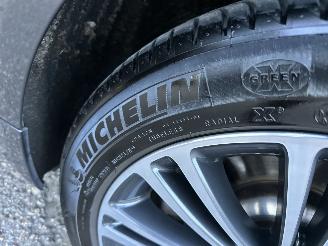 BMW 5-serie 530i 252pk aut + f1 High Exe Sportline sedan - head up - navi - camera - keyless - front + line + side assist picture 84