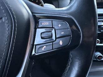 BMW 5-serie 530i 252pk aut + f1 High Exe Sportline sedan - head up - navi - camera - keyless - front + line + side assist picture 32