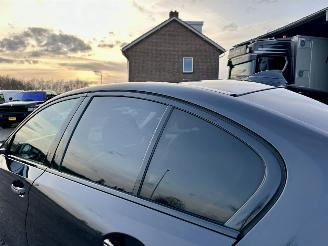 BMW 5-serie 530i 252pk aut + f1 High Exe Sportline sedan - head up - navi - camera - keyless - front + line + side assist picture 102