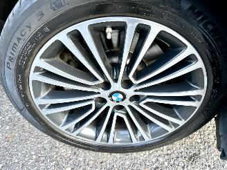 BMW 5-serie 530i 252pk aut + f1 High Exe Sportline sedan - head up - navi - camera - keyless - front + line + side assist picture 89