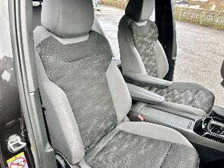 Volkswagen ID.4 Pro 77kWh 204pk aut - 92dkm nap - navi - cam - stuurverw - sfeerverl - keyless - front + line assist - standkachel picture 46