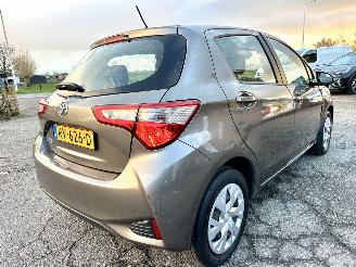 Toyota Yaris 1.0 VVT-i 69pk Comfort 5drs - nap - front + line assist - airco - bleutooth - aux - usb - stuurbediening picture 5