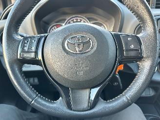Toyota Yaris 1.0 VVT-i 69pk Comfort 5drs - nap - front + line assist - airco - bleutooth - aux - usb - stuurbediening picture 50