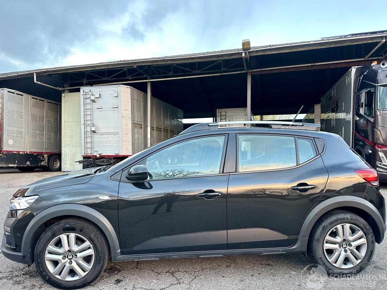 Dacia Sandero Stepway 1.0 TCe 101pk 6-bak Bi-Fuel Comfort - nap - navi - camera - side assist - lpg onderbouw fabrieksaf