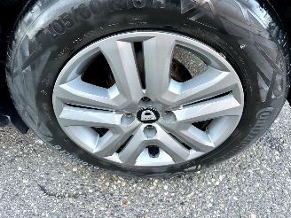 Dacia Sandero Stepway 1.0 TCe 101pk 6-bak Bi-Fuel Comfort - nap - navi - camera - side assist - lpg/g3 onderbouw fabrieksaf picture 79