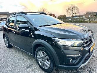 Dacia Sandero Stepway 1.0 TCe 101pk 6-bak Bi-Fuel Comfort - nap - navi - camera - side assist - lpg onderbouw fabrieksaf picture 4