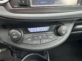 Toyota Yaris 1.5 Full Hybrid 89pk automaat Aspiration - nap - camera - clima + cruise contr - pdc - afn trek - boekjes + sleutels picture 44