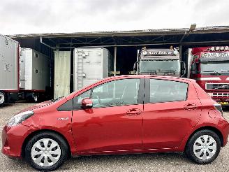 Schadeauto Toyota Yaris 1.5 Full Hybrid Aspiration 2013/3