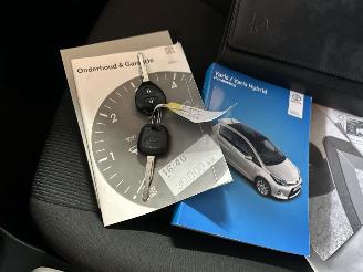 Toyota Yaris 1.5 Full Hybrid 89pk automaat Aspiration - nap - camera - clima + cruise contr - pdc - afn trek - boekjes + sleutels picture 13