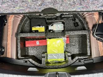 Toyota Yaris 1.5 Full Hybrid 89pk automaat Aspiration - nap - camera - clima + cruise contr - pdc - afn trek - boekjes + sleutels picture 24