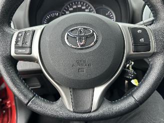 Toyota Yaris 1.5 Full Hybrid 89pk automaat Aspiration - nap - camera - clima + cruise contr - pdc - afn trek - boekjes + sleutels picture 37