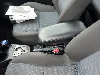 Toyota Yaris 1.5 Full Hybrid 89pk automaat Aspiration - nap - camera - clima + cruise contr - pdc - afn trek - boekjes + sleutels picture 55