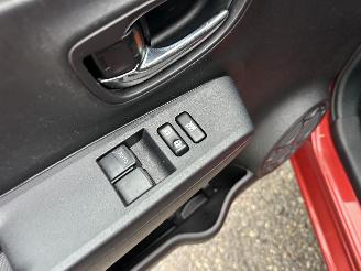 Toyota Yaris 1.5 Full Hybrid 89pk automaat Aspiration - nap - camera - clima + cruise contr - pdc - afn trek - boekjes + sleutels picture 53