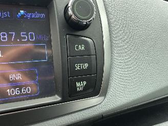 Toyota Yaris 1.5 Full Hybrid 89pk automaat Aspiration - nap - camera - clima + cruise contr - pdc - afn trek - boekjes + sleutels picture 47