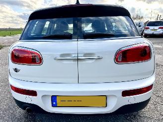 Mini Clubman Cooper 1.5T 136pk 6-traps aut - pano - nap - 1e eig - keyless entry + start - line assist - clima + cruise contr picture 6