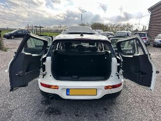 Mini Clubman Cooper 1.5T 136pk 6-traps aut - pano - nap - 1e eig - keyless entry + start - line assist - clima + cruise contr picture 91