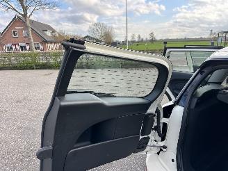 Mini Clubman Cooper 1.5T 136pk 6-traps aut - pano - nap - 1e eig - keyless entry + start - line assist - clima + cruise contr picture 68