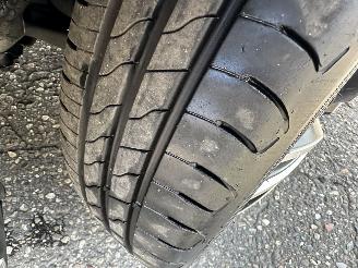 Mitsubishi Space-star 1.0i 71pk Cool+ 5drs - nap - airco - elektr pakket - licht + regensensor - facelift - 4x nieuwe banden picture 11