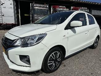 Mitsubishi Space-star 1.0i 71pk Cool+ 5drs - nap - airco - elektr pakket - licht + regensensor - facelift - 4x nieuwe banden picture 2