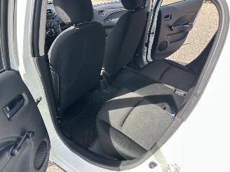 Mitsubishi Space-star 1.0i 71pk Cool+ 5drs - nap - airco - elektr pakket - licht + regensensor - facelift - 4x nieuwe banden picture 43