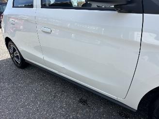 Mitsubishi Space-star 1.0i 71pk Cool+ 5drs - nap - airco - elektr pakket - licht + regensensor - facelift - 4x nieuwe banden picture 68