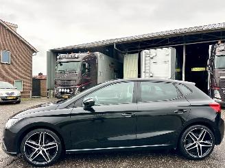 Damaged car Seat Ibiza 1.0 TSI 95pk FR Bus Intense - nap - navi - camera - 18 inch - keyless entry + start - front assist - CarPlay 2019/1