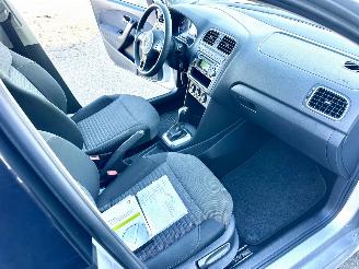 Volkswagen Polo 1.4-16V 86pk dsg aut Comfortl 5drs - nap - airco - cruise - 4x elektr ramen - esp - boekjes + 2x sleutels op afstandbed picture 23