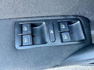 Volkswagen Polo 1.4-16V 86pk dsg aut Comfortl 5drs - nap - airco - cruise - 4x elektr ramen - esp - boekjes + 2x sleutels op afstandbed picture 46