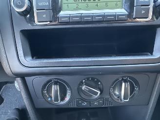 Volkswagen Polo 1.4-16V 86pk dsg aut Comfortl 5drs - nap - airco - cruise - 4x elektr ramen - esp - boekjes + 2x sleutels op afstandbed picture 48