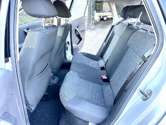 Volkswagen Polo 1.4-16V 86pk dsg aut Comfortl 5drs - nap - airco - cruise - 4x elektr ramen - esp - boekjes + 2x sleutels op afstandbed picture 30