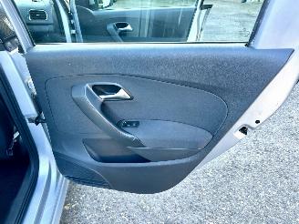 Volkswagen Polo 1.4-16V 86pk dsg aut Comfortl 5drs - nap - airco - cruise - 4x elektr ramen - esp - boekjes + 2x sleutels op afstandbed picture 33