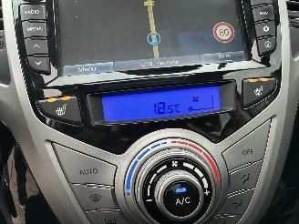 Hyundai Ix20 1.6i 125pk automaat Premium - nap - pano - leer - stuur + stoelverw - navi - camera - 1e eig - pdc v+a picture 22