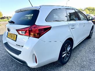 Toyota Auris Touring Sports Gereserveerd 1.8 Hybrid 123pk aut - pano - nap - camera - navi - keyless start - parelmoer - privacy glass - org nl picture 5