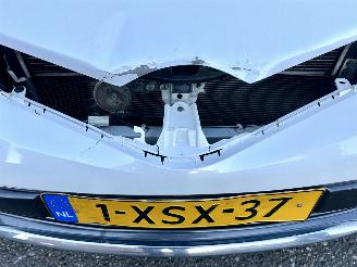 Toyota Auris Touring Sports Gereserveerd 1.8 Hybrid 123pk aut - pano - nap - camera - navi - keyless start - parelmoer - privacy glass - org nl picture 11