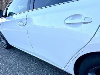 Toyota Auris Touring Sports Gereserveerd 1.8 Hybrid 123pk aut - pano - nap - camera - navi - keyless start - parelmoer - privacy glass - org nl picture 77