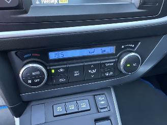 Toyota Auris Touring Sports Gereserveerd 1.8 Hybrid 123pk aut - pano - nap - camera - navi - keyless start - parelmoer - privacy glass - org nl picture 43