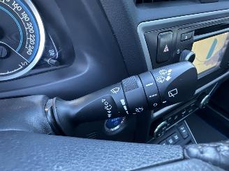 Toyota Auris Touring Sports Gereserveerd 1.8 Hybrid 123pk aut - pano - nap - camera - navi - keyless start - parelmoer - privacy glass - org nl picture 40