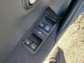 Volkswagen Polo 1.0 TSI 95pk BlueMotion Edition 5drs - nap - navi - airco - cruise - lmv - 4x elektr ramen - privacy glass picture 47