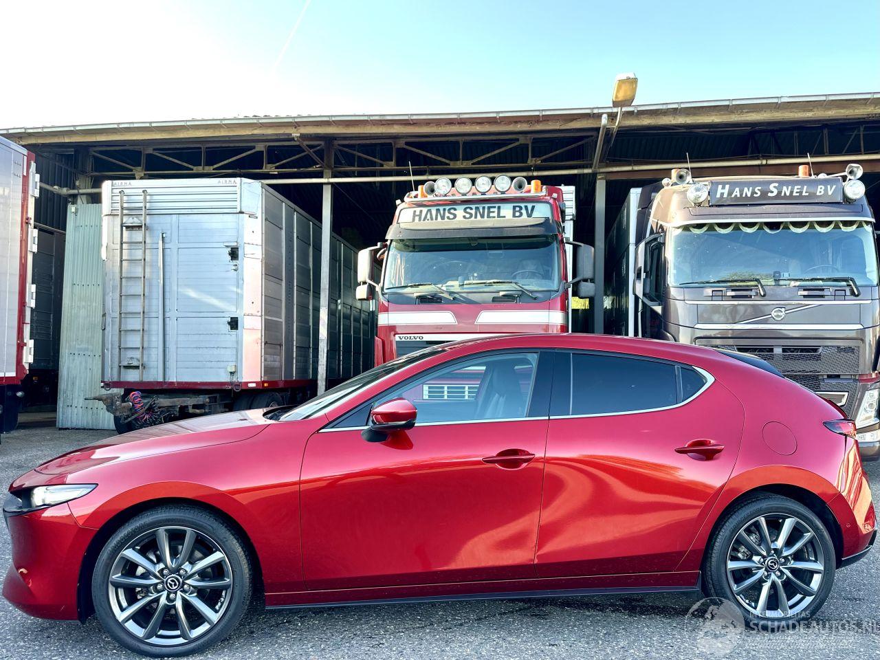 Mazda 3 2.0 e-SkyActiv-X Hybrid aut 180 Luxury - nap - Hud - 360 cam - leer - stuur + stoelverw - bose - memory - keyless