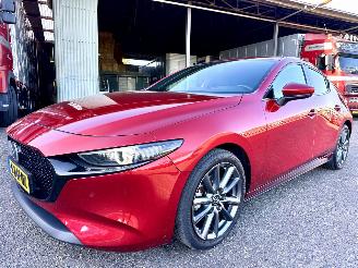 Mazda 3 2.0 e-SkyActiv-X Hybrid aut 180 Luxury - nap - Hud - 360 cam - leer - stuur + stoelverw - bose - memory - keyless picture 2