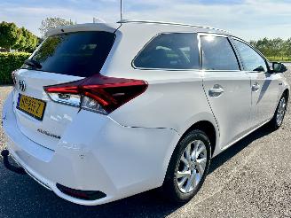 Toyota Auris Touring Sports Gereserveerd 1.8 Hybrid 123pk aut Lease pro - pano - nap - front + line + park assist - keyless entry + start - stoelverw picture 4