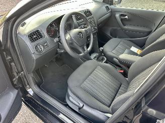 Volkswagen Polo 1.4 TDI 75pk BlueMotion 5drs - navi - clima - cruise - facelift - bleutooth - pdc v+a - front assist - privacy glass picture 21